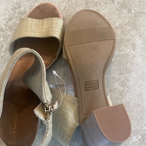 Block Heeled Cutout Sandals by Toms  Sz 11 - Picture 6 of 7